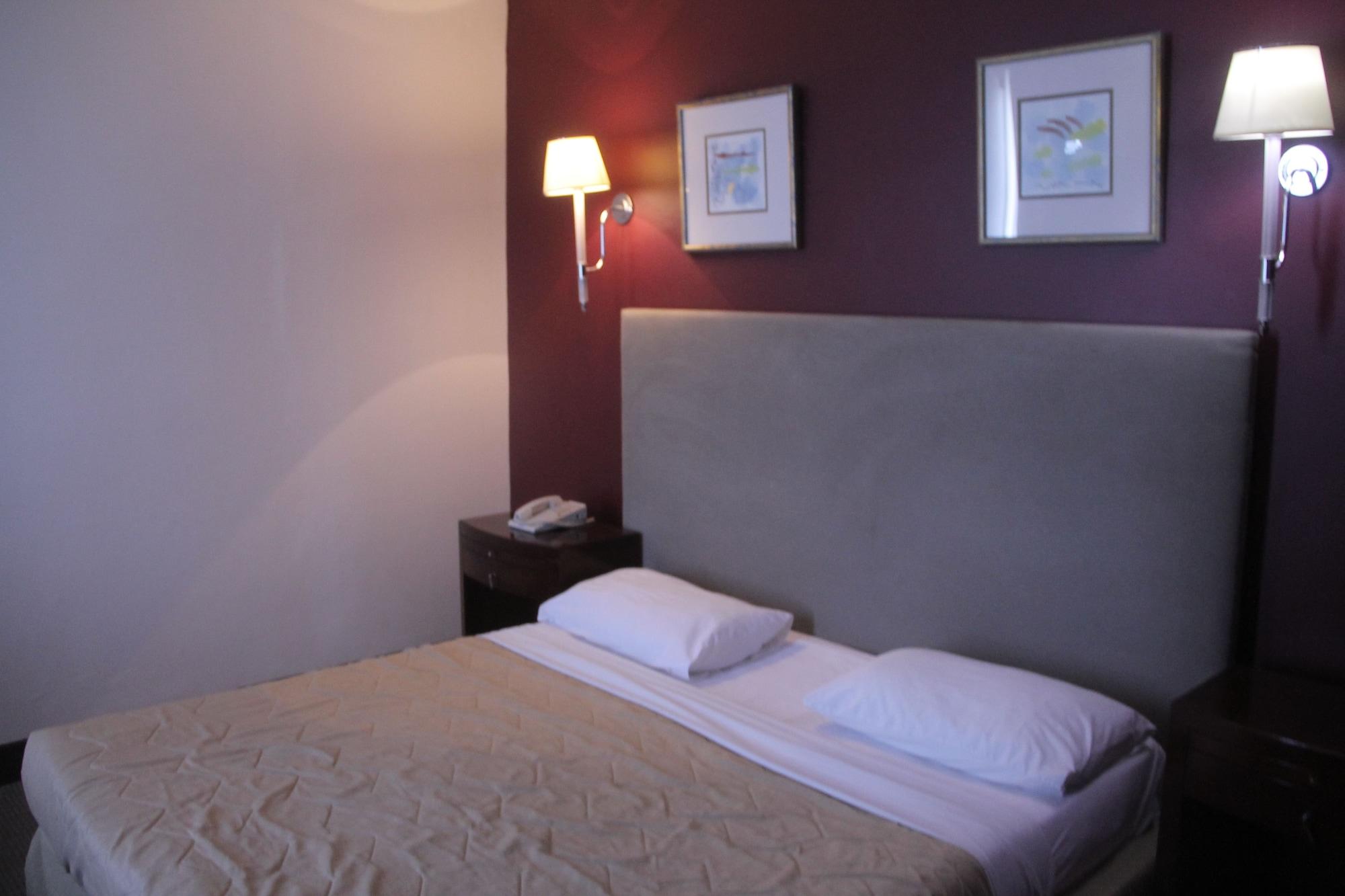 Le Vendome Hotel 4*